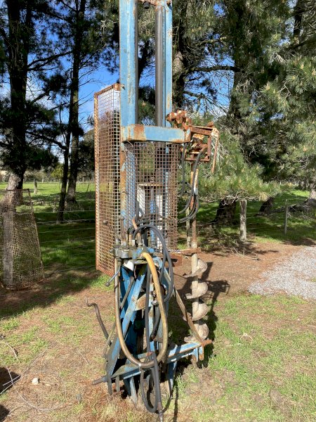 Lyco Post Driver