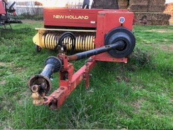 New Holland 570 Small Square Baler With Accumulator