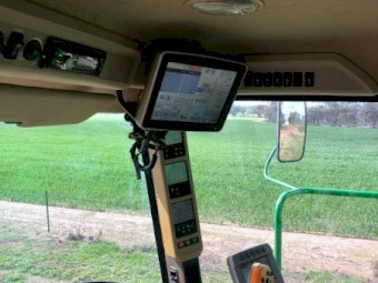 2011 John Deere 9870 Header with JD640 Front