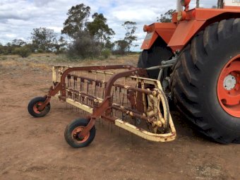 New Holland 57 Rake