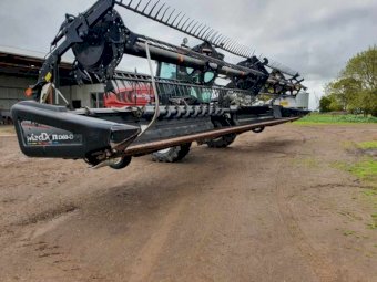2014 MacDon 155 with 2009 MacDon D 60 40 ft Front and Leith Comb Trailer