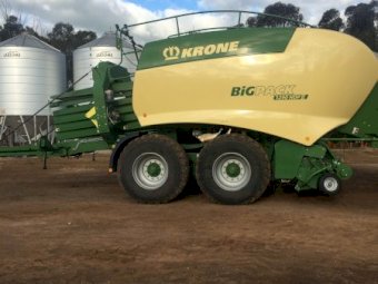 2016 Krone 8 String Big Pack 1290 HDP II Large Square Baler