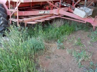 Massey Ferguson MF80 Combine
