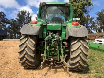 2009 John Deere 6630 Premium with 683 FEL