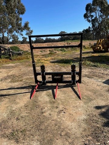 Under Auction - (A242) JCB High Back Bale Spike 