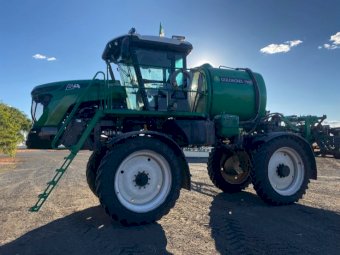 2016 Goldacres G4 Crop Cruiser Sprayer