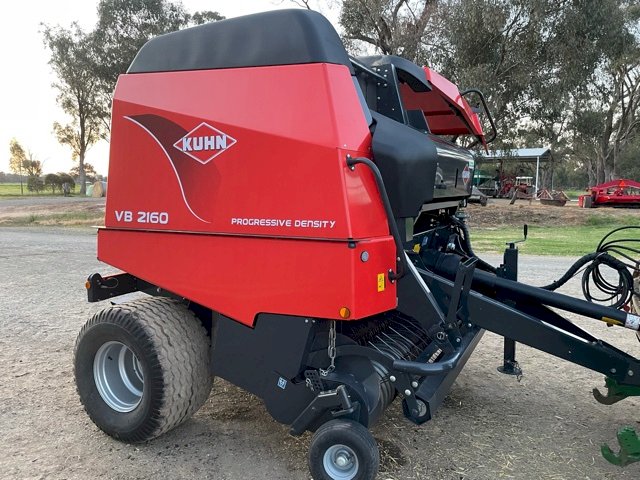 2014 Kuhn VB2160 Rota Feed 5x4 Baler