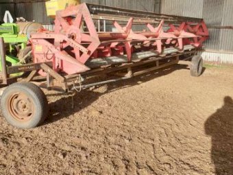 Massey Ferguson 3342 Header