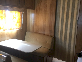 32' Tri Axle Caravan