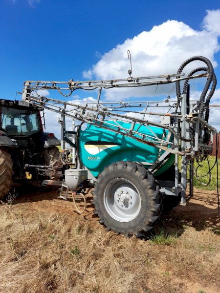 Sprayrite 18m / 2000L Boom Spray