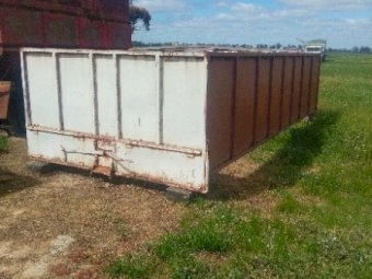 Grain Bin 17ft-9" × 8ft