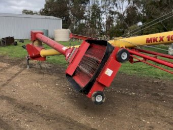 2016 Westfield Auger 73'-10” Swing Away with Hopper