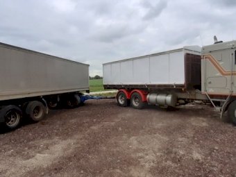 Kenworth K104 Tipper & Quad Dog Trailer