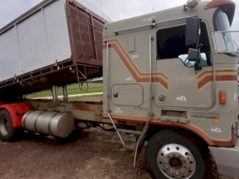 Kenworth K104 Tipper & Quad Dog Trailer