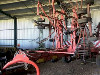 Kuhn GA7501 Rotary Hay Rake
