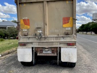 1994 SCANIA 143M  Prime Mover