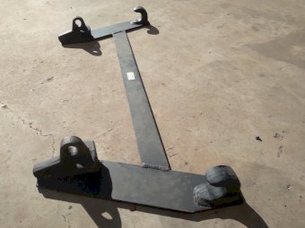 Under Auction - (A162)  Euro Hitch  Weld on Attachment Bracket with Spacer Bar 