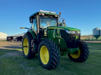 2015 John Deere 7210 R Tractor