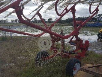 Enorossi Hay Rake