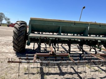 Under Auction - (A166) Chamberlain John Deere 753 27 Tyne Combine (Clearance Item) 