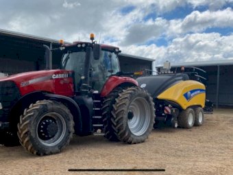 2016 Case IH Magnum 250 Tractor