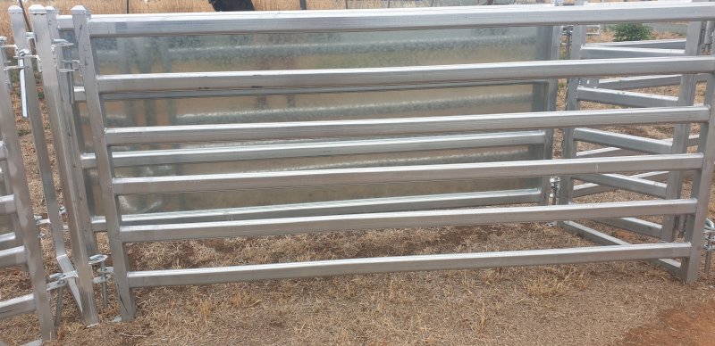 Under Auction - (A221) 30 x Sheep Panels 2.1m 