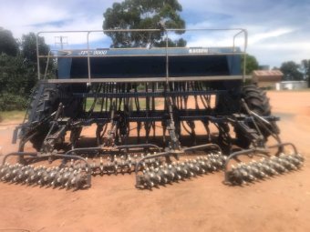 Agrodrill JPC 2000  Drill