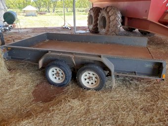 Tandem Trailer with Ramps