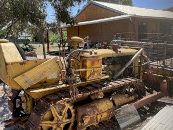 CAT D2 Bulldozer