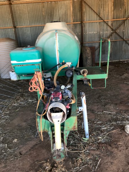 Goldacres 4000L / 100ft Trailing Boom Spray