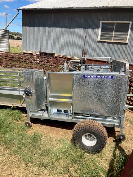 Peak Hill Rotary Sheep Handler