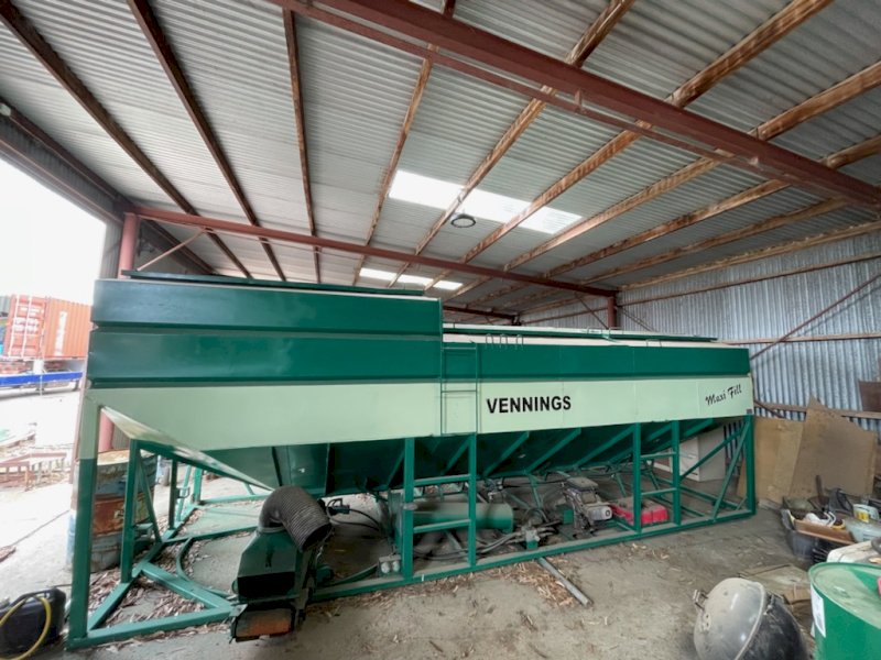 Under Auction - (A167) 3 Bin Vennings Grouper Bin 