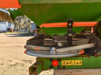 2010 Amazone ZA-M 1501 Spreader