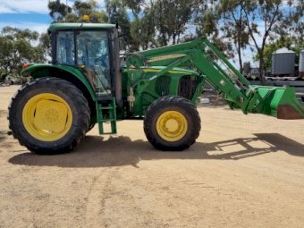 Under Auction - (A181) 2004 John Deere 6520SE Tractor With FEL & Attachments. 