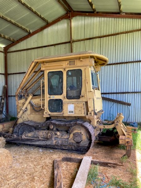 D4E Caterpillar Dozer