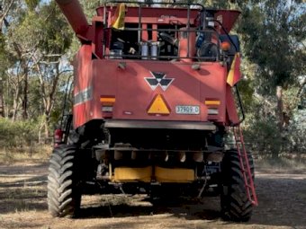 Under Auction - (A169) 2004 Massey Ferguson 9790 Combine 