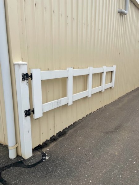 2 X Horse Gates