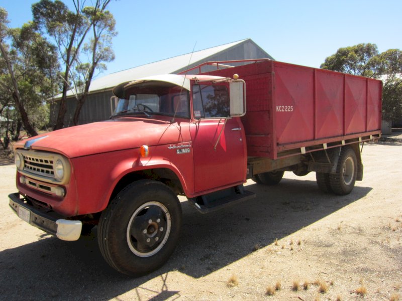 Under Auction - (A171) 1966 International Tipper Truck 