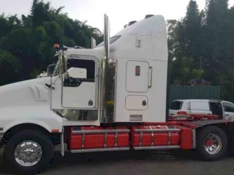 2000 Kenworth T604 60 Series Prime Mover