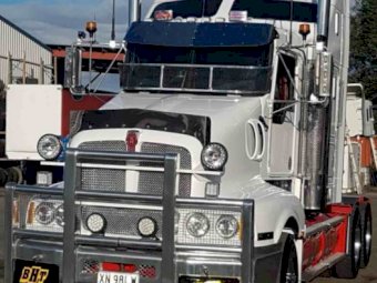 2000 Kenworth T604 60 Series Prime Mover