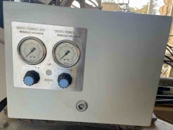 Pneumatic Residue Managers to suit NDF 550 row units,