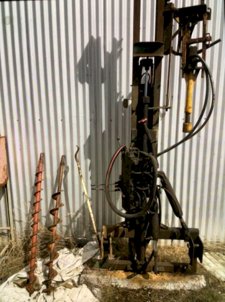 1990 Munro Post Driver with Augers