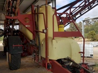 2008 Hardi 5030 Boom Spray