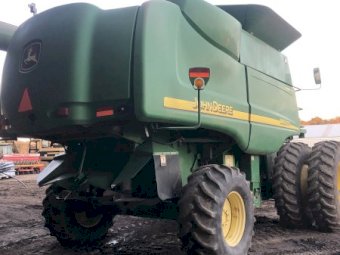 John Deere 9860STS Header