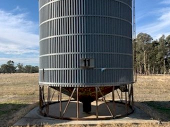 2 x Grain Silo's & 40ft x 8"Auger (Selling as a Package)