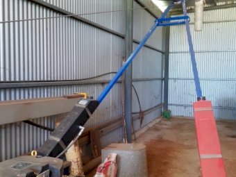 Brandt 852 SP Auger