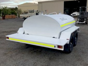 Red Dog 3000 L Contractor Series Fuel Trailer