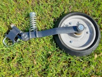 17 x Manutec Press Wheels