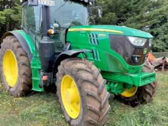 Under Auction - (A177) 2017 John Deere 6155R Tractor 