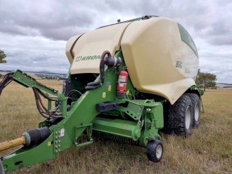 2017 Krone Big Pack 1290HD2XC Tandem Axle Baler